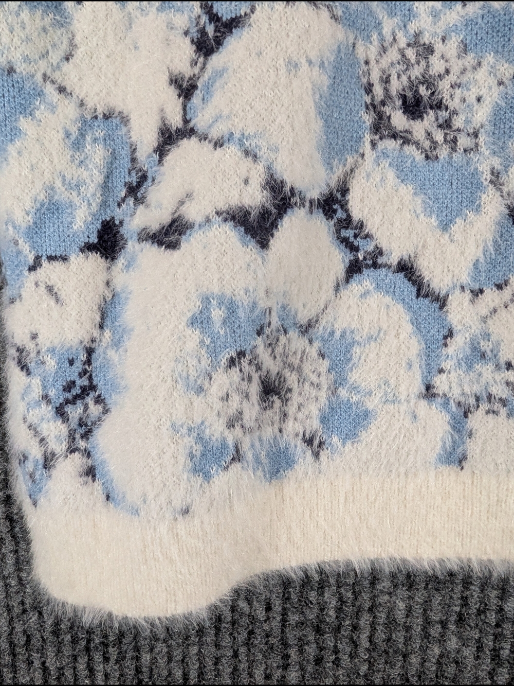 NWT Rachel Zoe Blue White Floral Eyelash Knit Short Sleeve Sweater Size M - Picture 4 of 7
